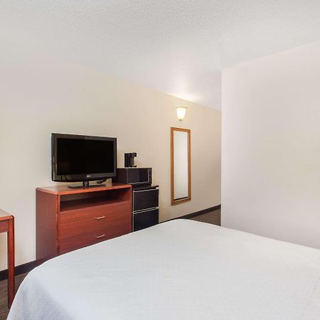 Days Inn By Wyndham Austin Exteriér fotografie