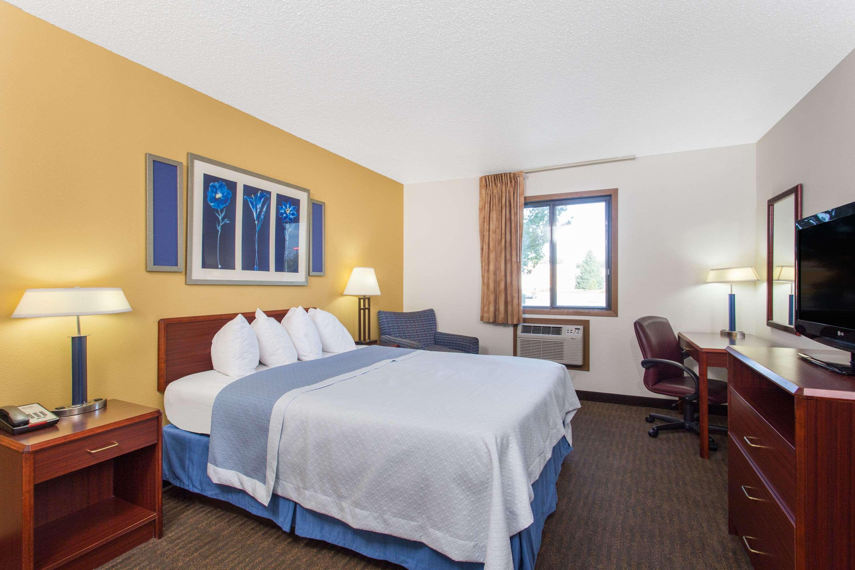 Days Inn By Wyndham Austin Exteriér fotografie